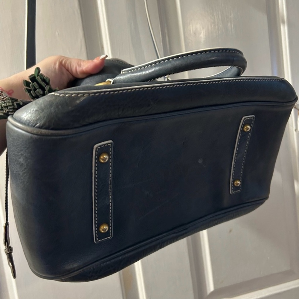 Dooney & Bourke Black Leather Shoulder Bag with Gold Hardware - Picture 4 of 9